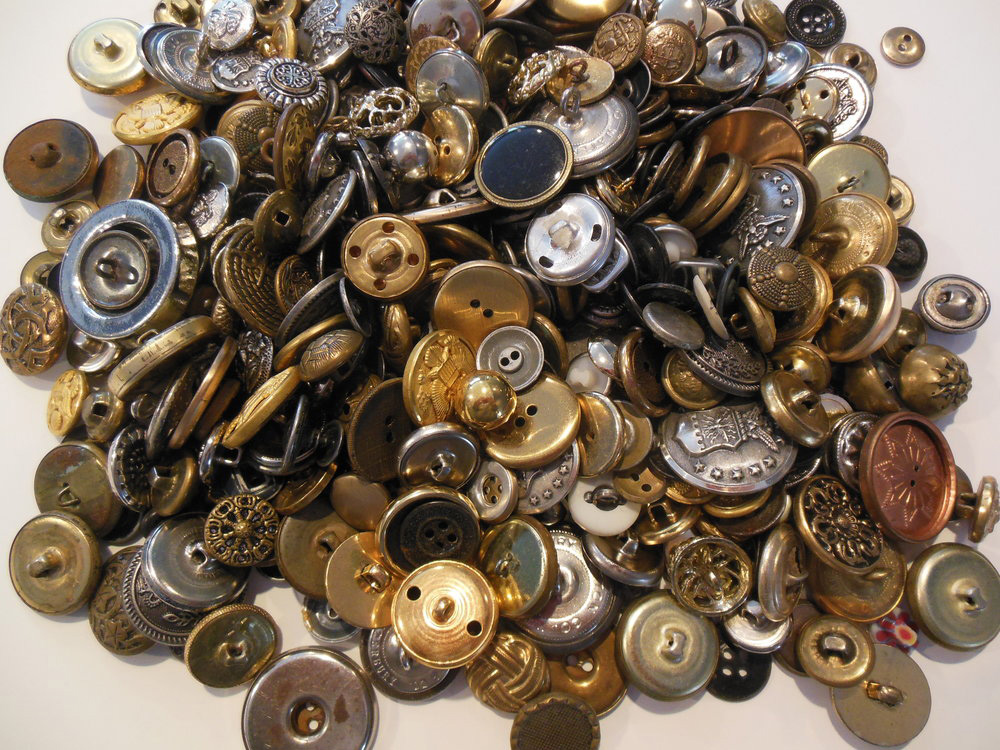 Metal buttons – different forms